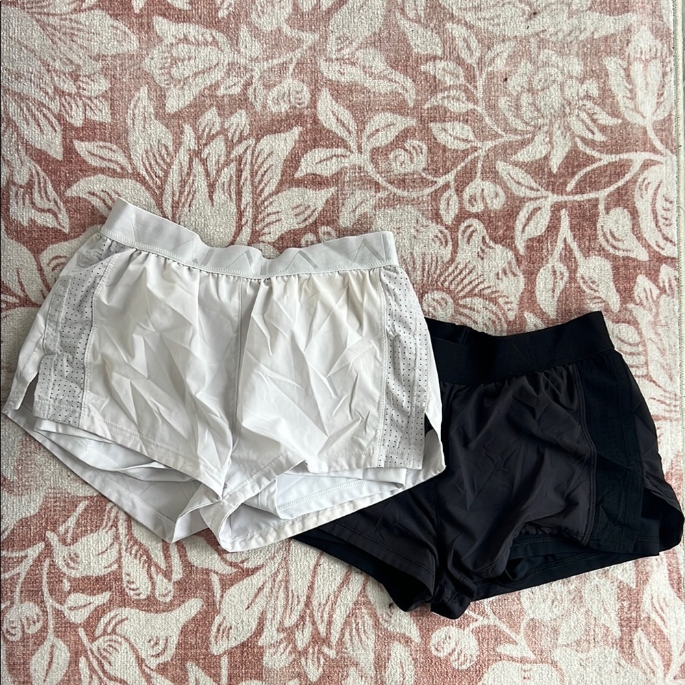 Alala Court Short White and Black Shorts